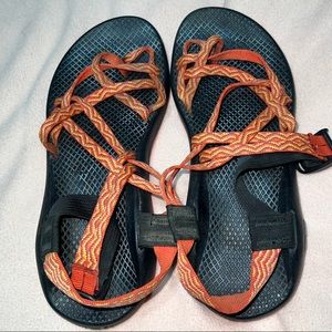 Women’s Chacos size 9